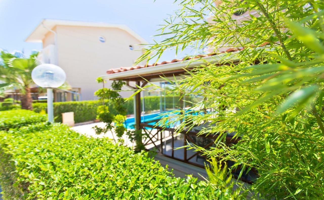 Paradise Town Villa Premium 贝莱克 外观 照片